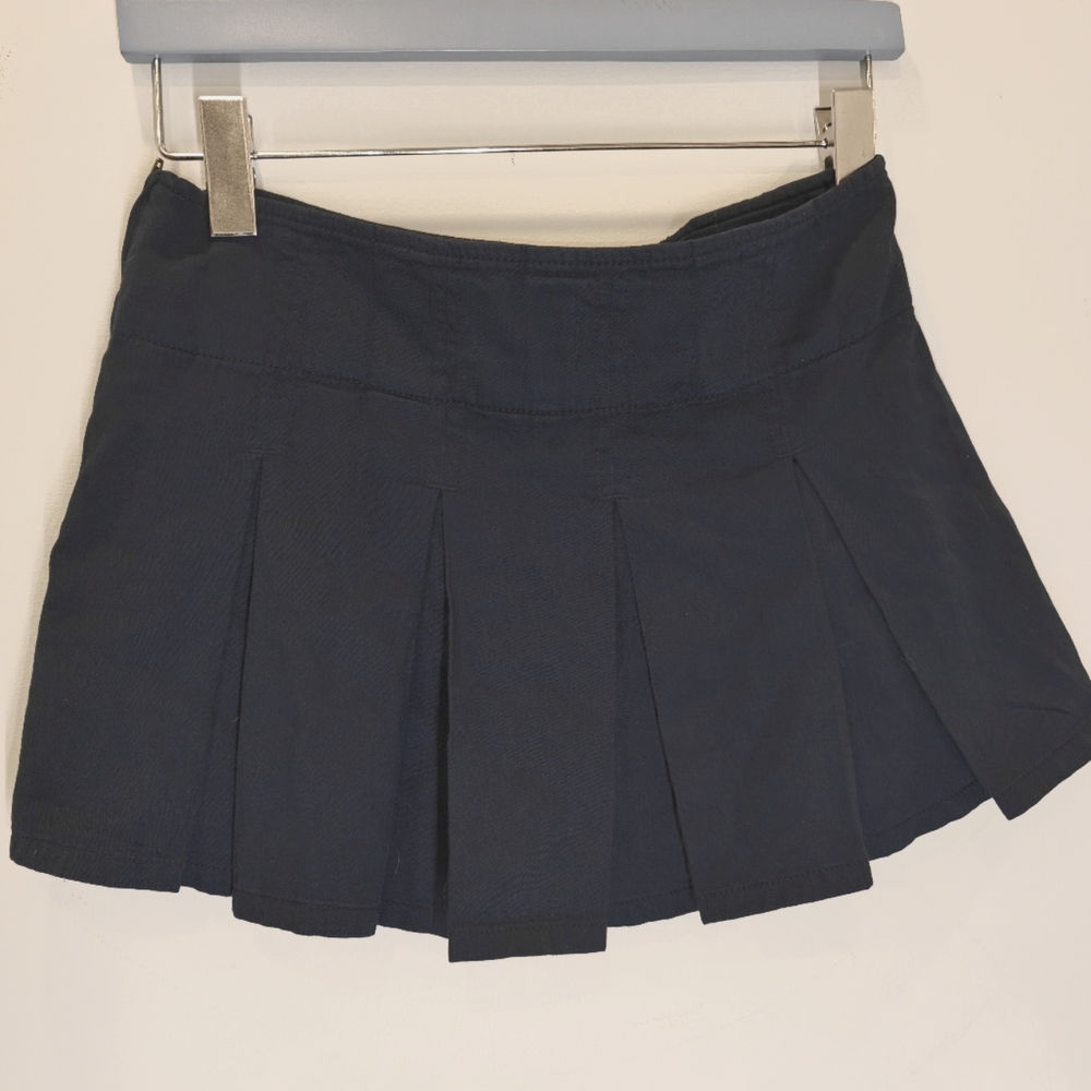 Garage Lexi Pleated Skort NWT - Small - Mariana Blue